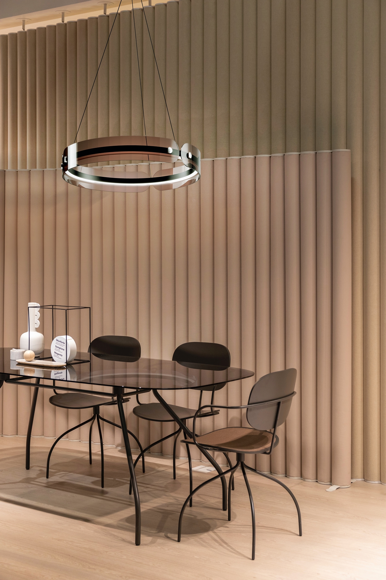 Подвесная люстра Maytoni Interstellar MOD309PL-L40GR4K_MY